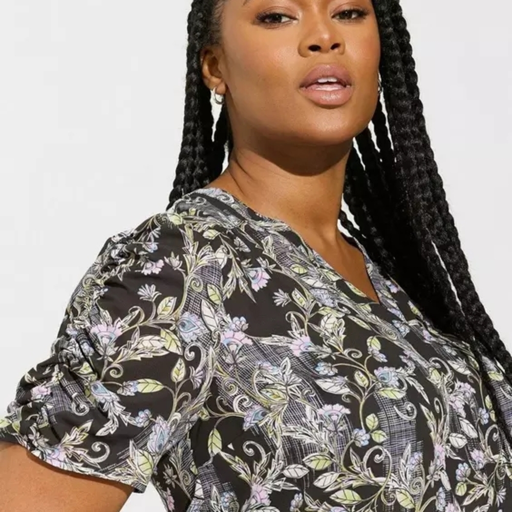 Harper Ruched Short Sleeve Floral Top - Picture 2 of 5
